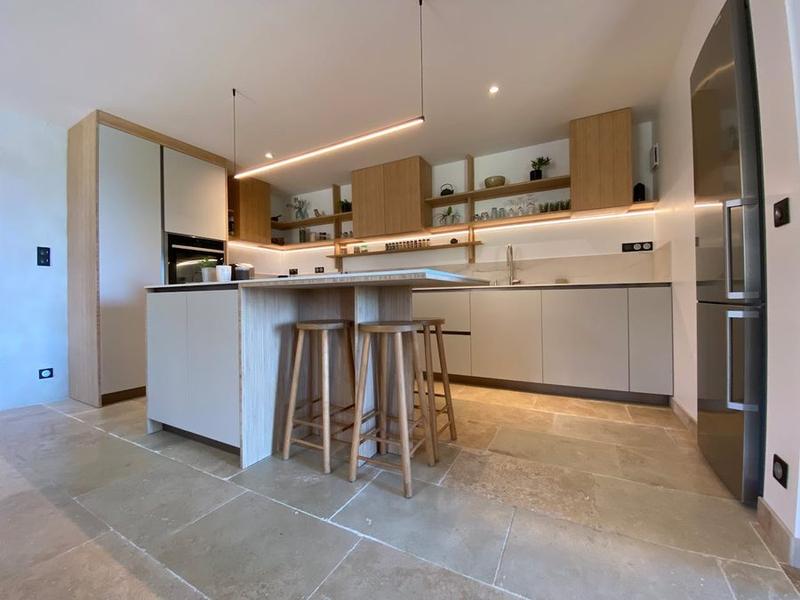 Verrière intérieure : styles, matériaux et installation pas à pas
